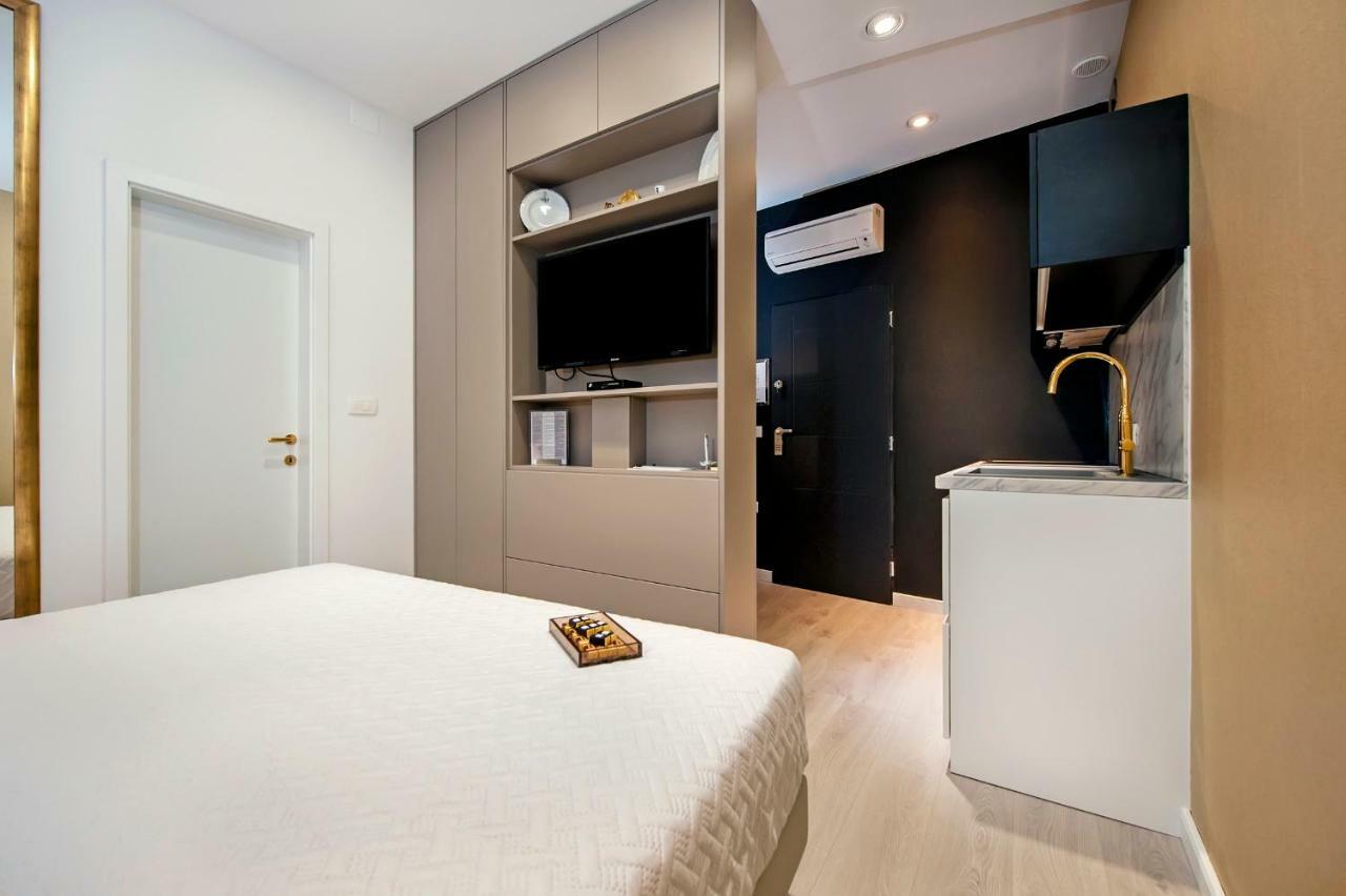 Deluxe Studio G 12 Rovinj Bagian luar foto