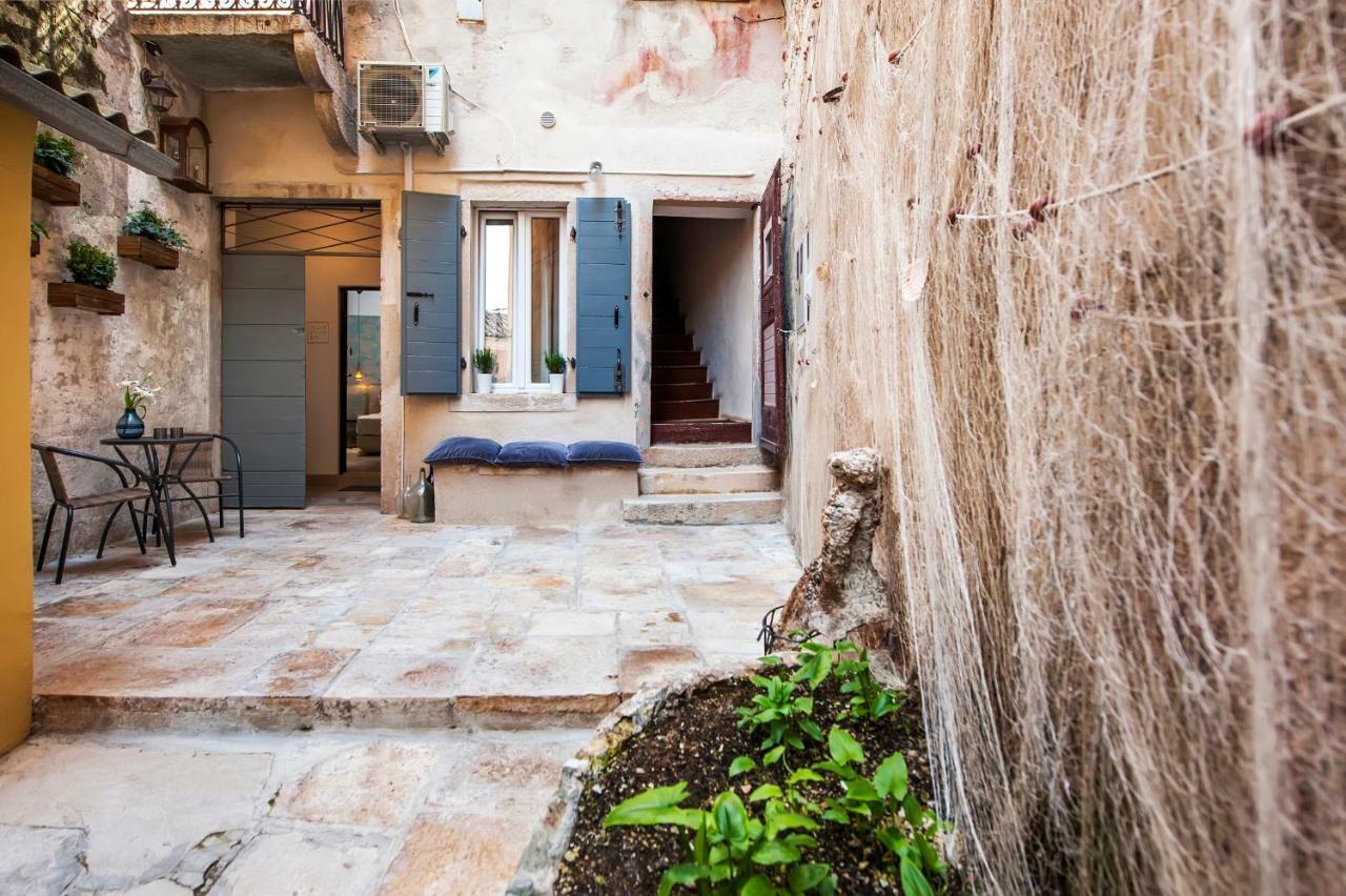 Deluxe Studio G 12 Rovinj Bagian luar foto